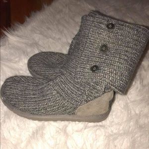 Grey knit UGGS